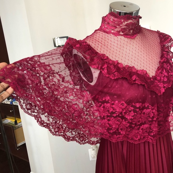 Vintage Maxi Dress - Picture 3 of 11